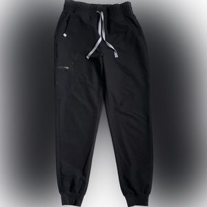 Figs scuba in good condition